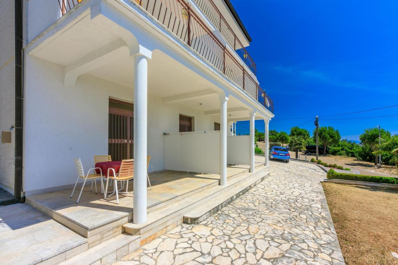 Apartments Laura Dramalj Εξωτερικό φωτογραφία